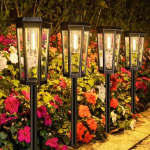 MAGGIFT 20 Lumen Solar Post Lights
