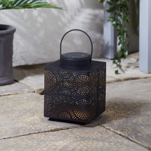 Lights4fun 19.5cm Moroccan-Style Outdoor Solar Powered Decorative Metal Lantern