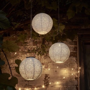Lights4fun Set of 3 Outdoor Solar Powered Tyvek Moroccan White Decorative Garden Lanterns